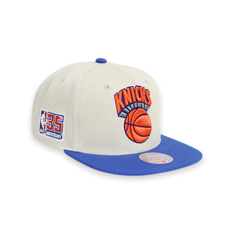 [6HSSSH21231-NYKOFWH] NEW YORK KNICKS 35th Side Snapback HWC